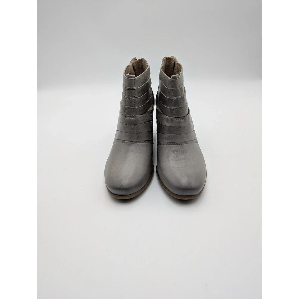 Josef Seibel Booties Womens‎ Size 6.5 Gray Leather Cutout Ankle Zip Heel 87901